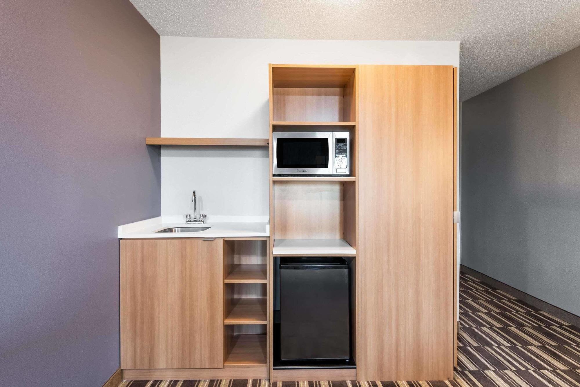 Microtel Inn & Suites By Wyndham Beaver Falls Zewnętrze zdjęcie